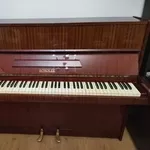 Продаем чешское пианино SCHOLZE В отличном состоянии Первый хозяин.