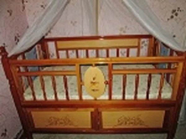 Продам детскую кроватку 2