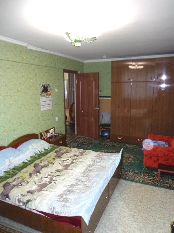 Продам трех комнатную квартиру по улице Добролюбова 17